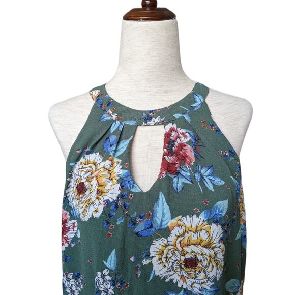 As U Wish Sleeveless Keyhole Floral Mini Dress Size Small - Picture 2 of 10